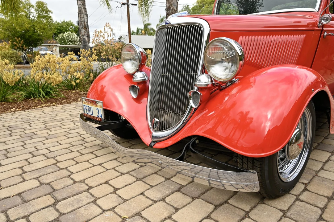 1934 Ford Model 18 & 40 - Image 30 of 31