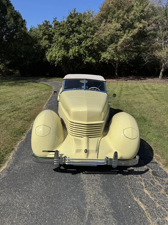 1936 Cord 810 & 812 - Image 15 of 31
