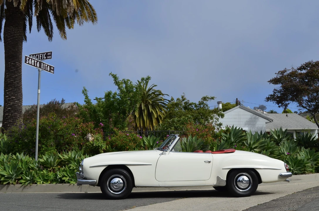 1957 Mercedes-Benz 190 SL - Image 2 of 31