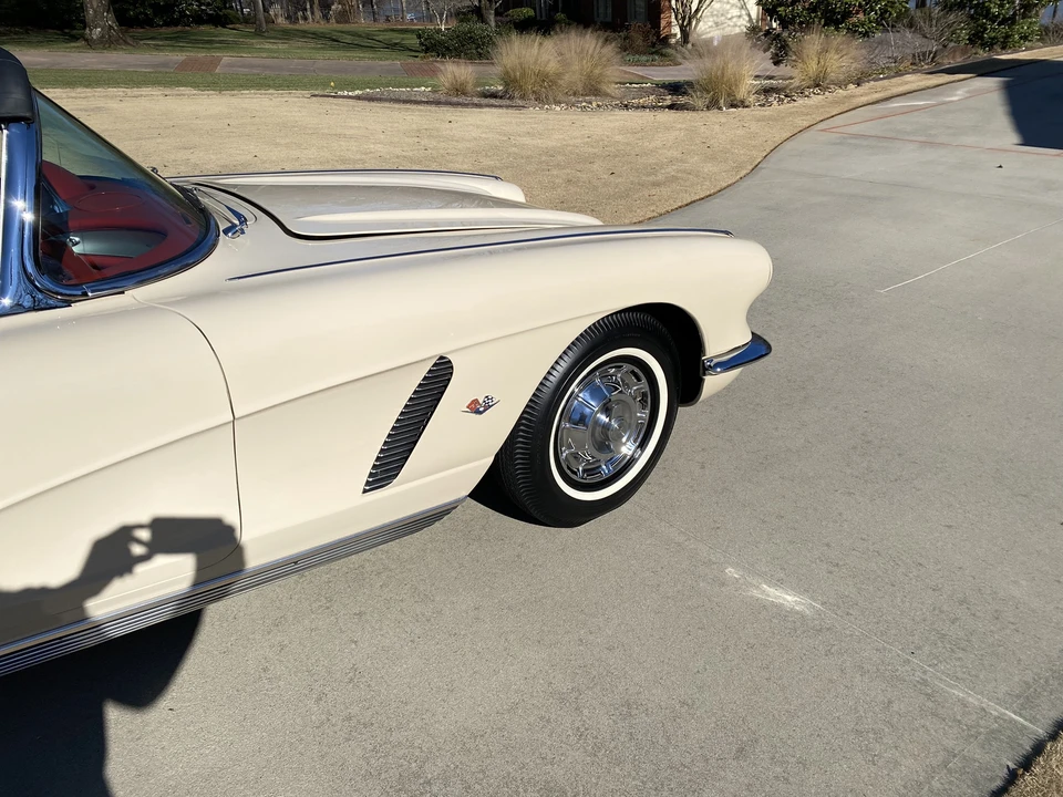 1962 Chevrolet Corvette C1 - Image 17 of 31
