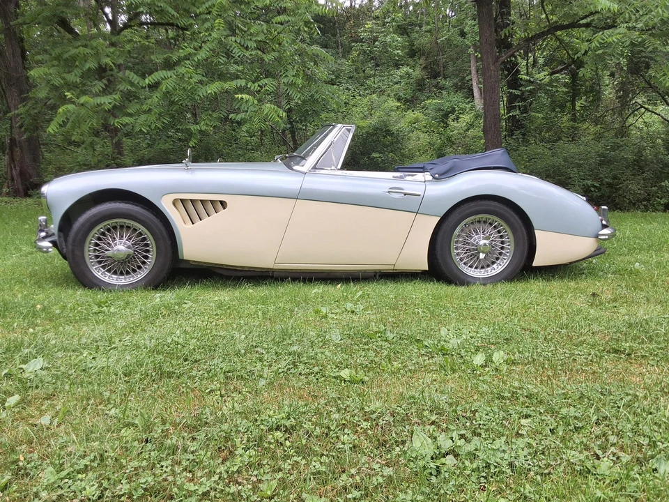1963 Austin-Healey 3000 Mark II - Image 3 of 31