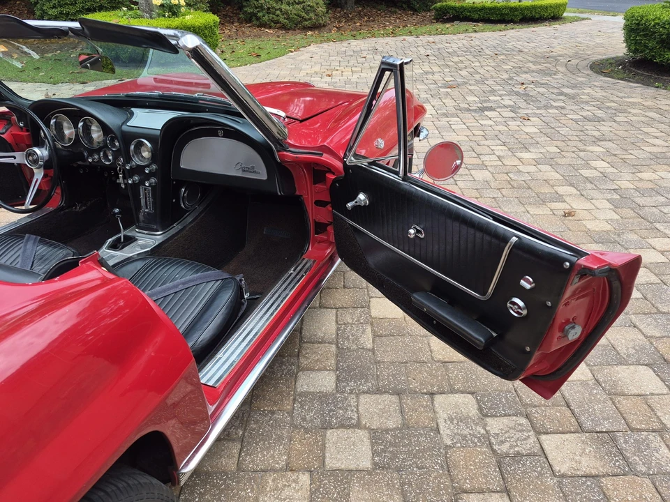 1963 Chevrolet Corvette C2 - Image 24 of 31