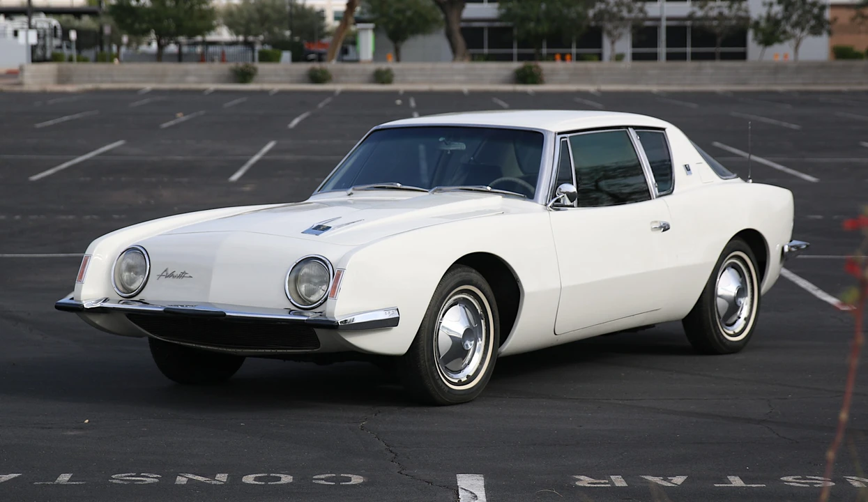 1963 Studebaker Avanti - Image 6 of 31