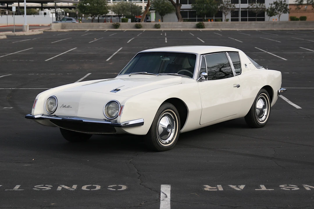 1963 Studebaker Avanti - Image 5 of 31