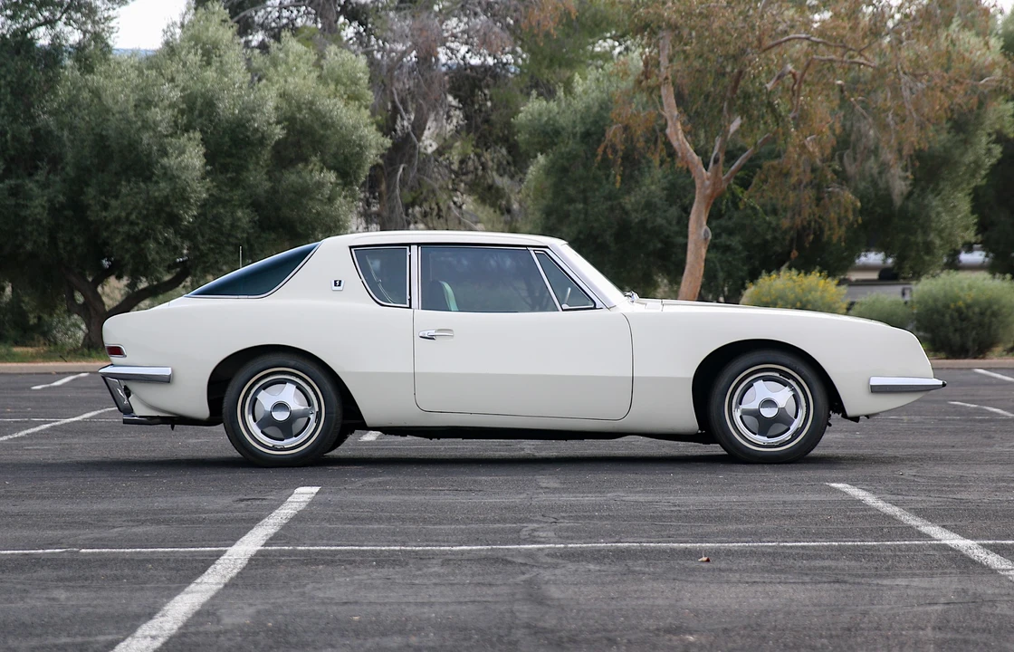 1963 Studebaker Avanti - Image 7 of 31