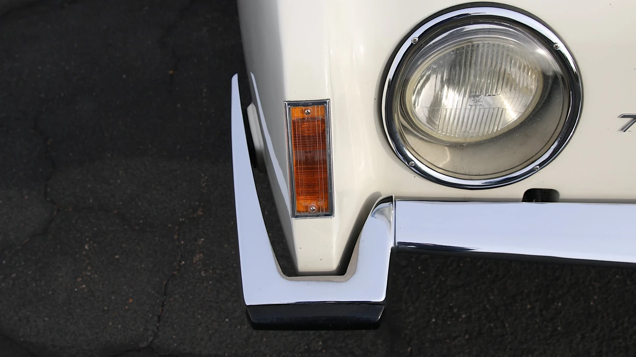 1963 Studebaker Avanti - Image 20 of 31