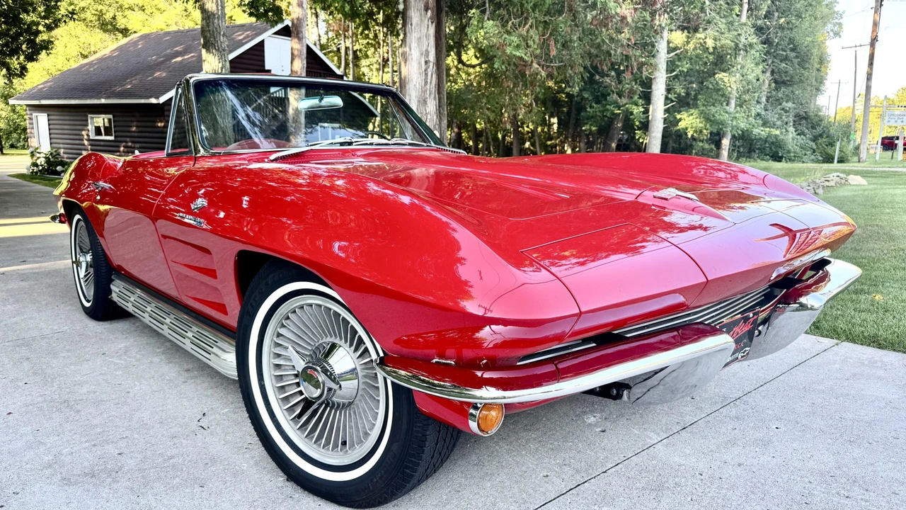1964 Chevrolet Corvette C2 - Image 17 of 31