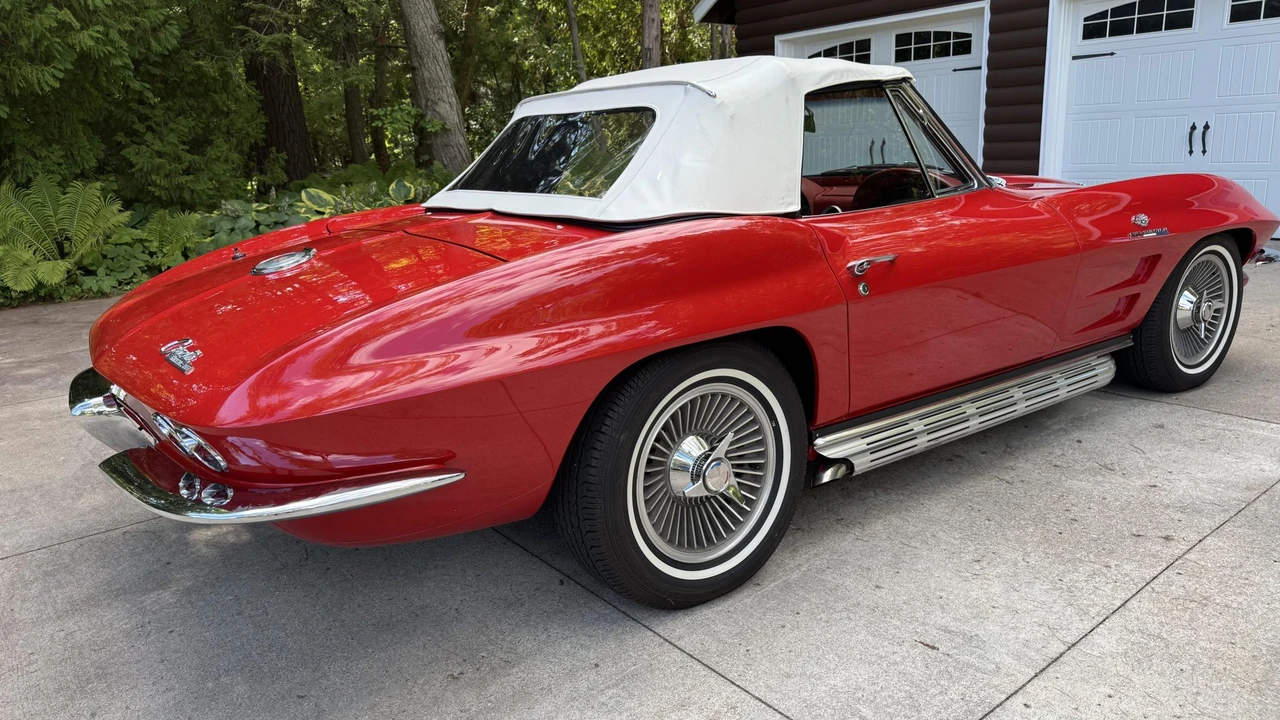 1964 Chevrolet Corvette C2 - Image 28 of 31