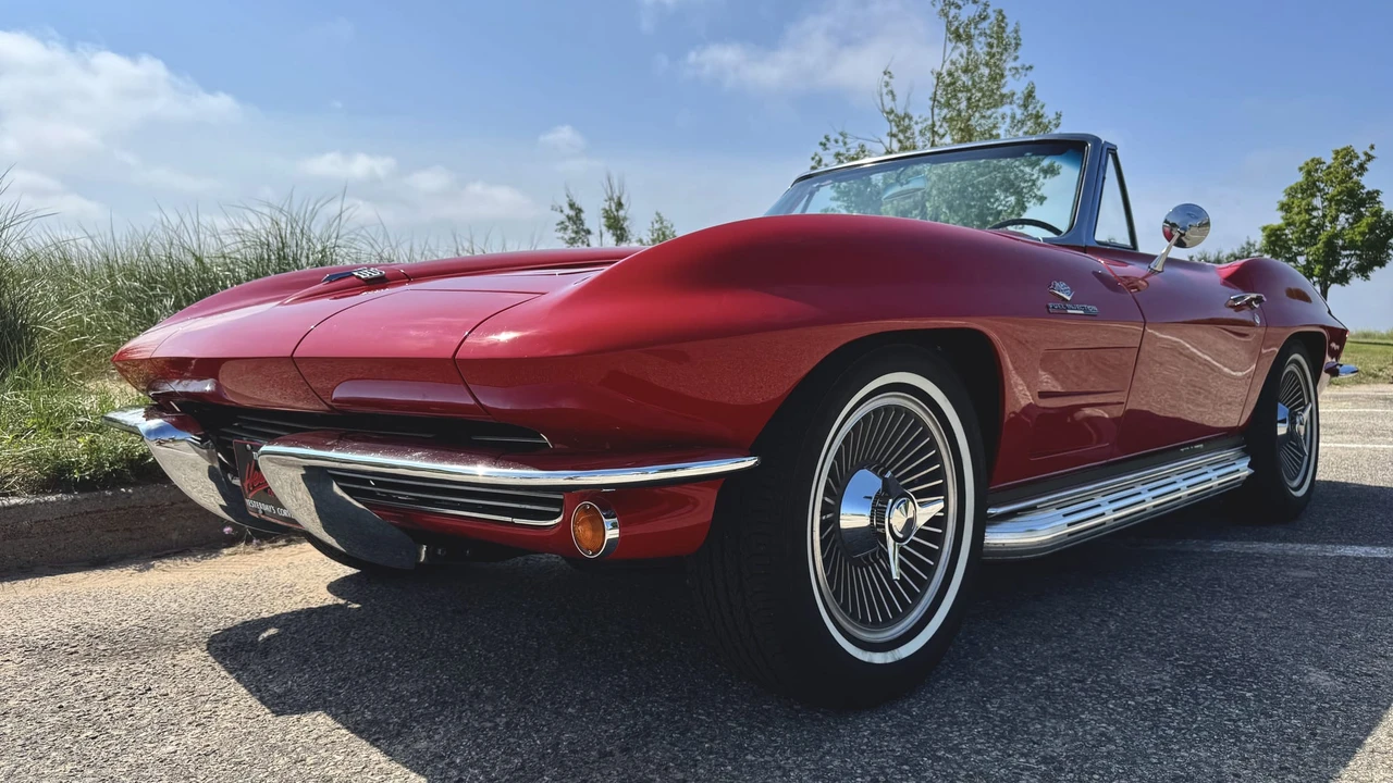 1964 Chevrolet Corvette C2 - Image 2 of 31