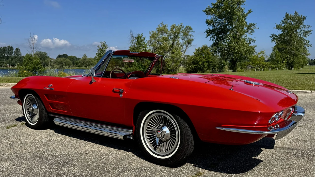 1964 Chevrolet Corvette C2 - Image 11 of 31