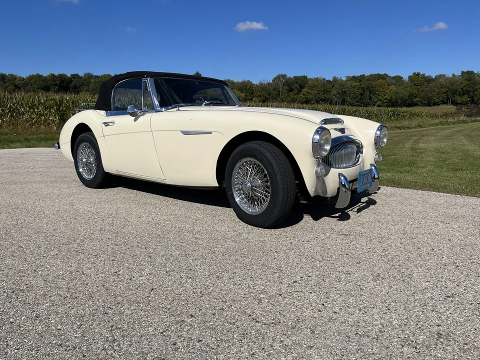 1965 Austin-Healey 3000 Mark III - Image 8 of 31