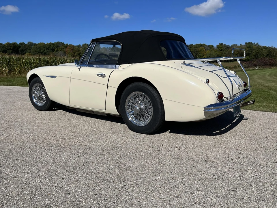 1965 Austin-Healey 3000 Mark III - Image 24 of 31