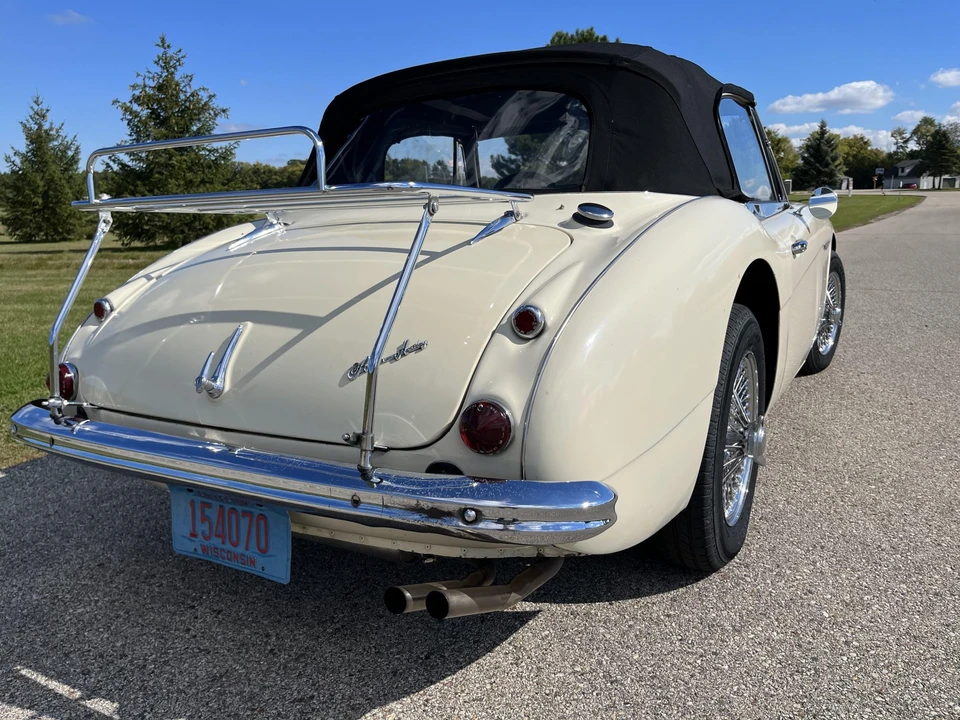 1965 Austin-Healey 3000 Mark III - Image 14 of 31