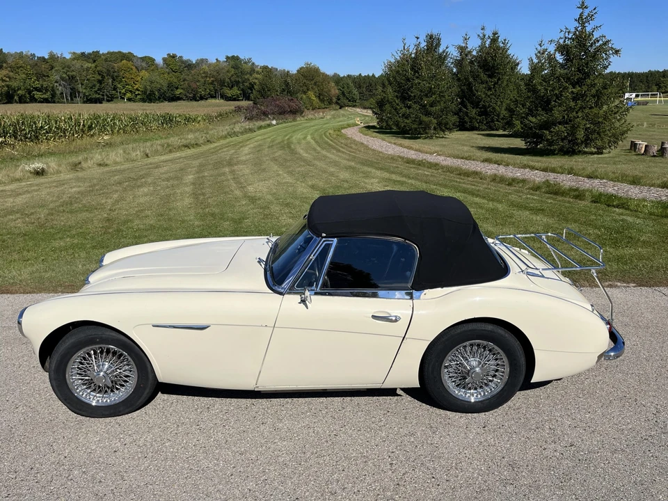 1965 Austin-Healey 3000 Mark III - Image 28 of 31
