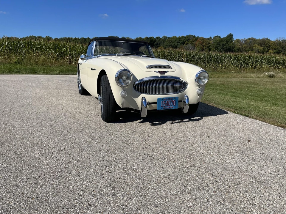 1965 Austin-Healey 3000 Mark III - Image 4 of 31