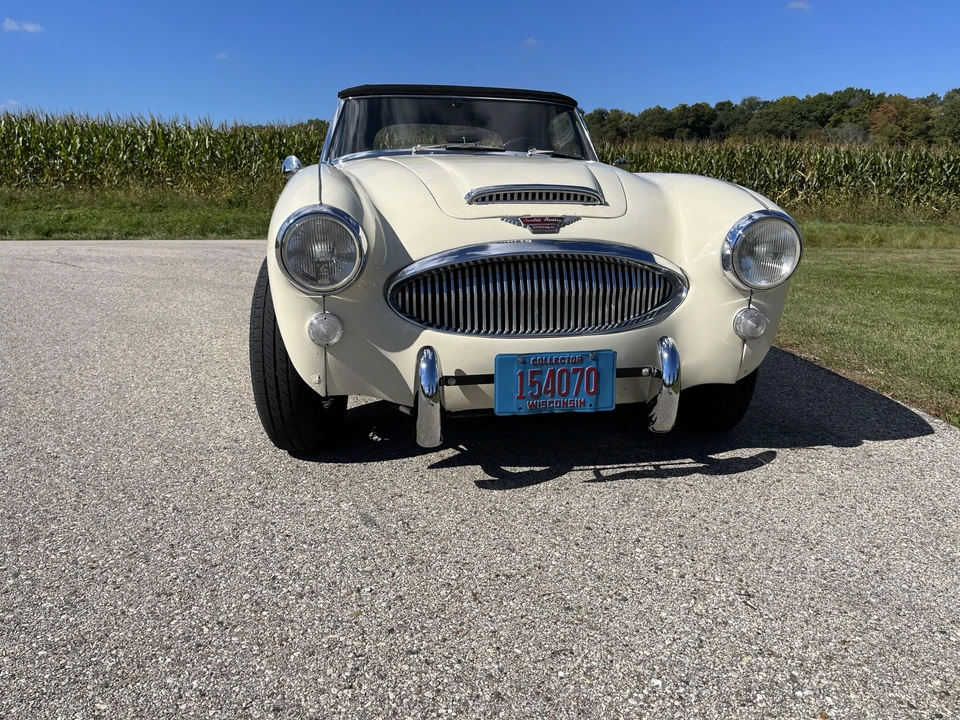 1965 Austin-Healey 3000 Mark III - Image 2 of 31
