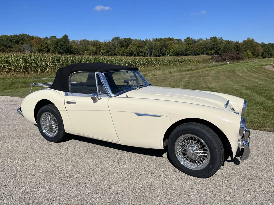 1965 Austin-Healey 3000 Mark III - Image 10 of 31