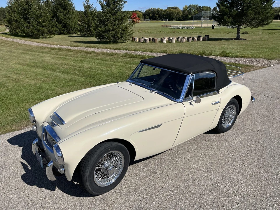 1965 Austin-Healey 3000 Mark III - Image 30 of 31