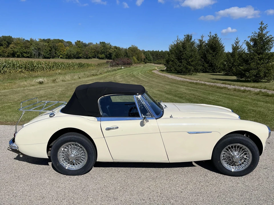 1965 Austin-Healey 3000 Mark III - Image 11 of 31