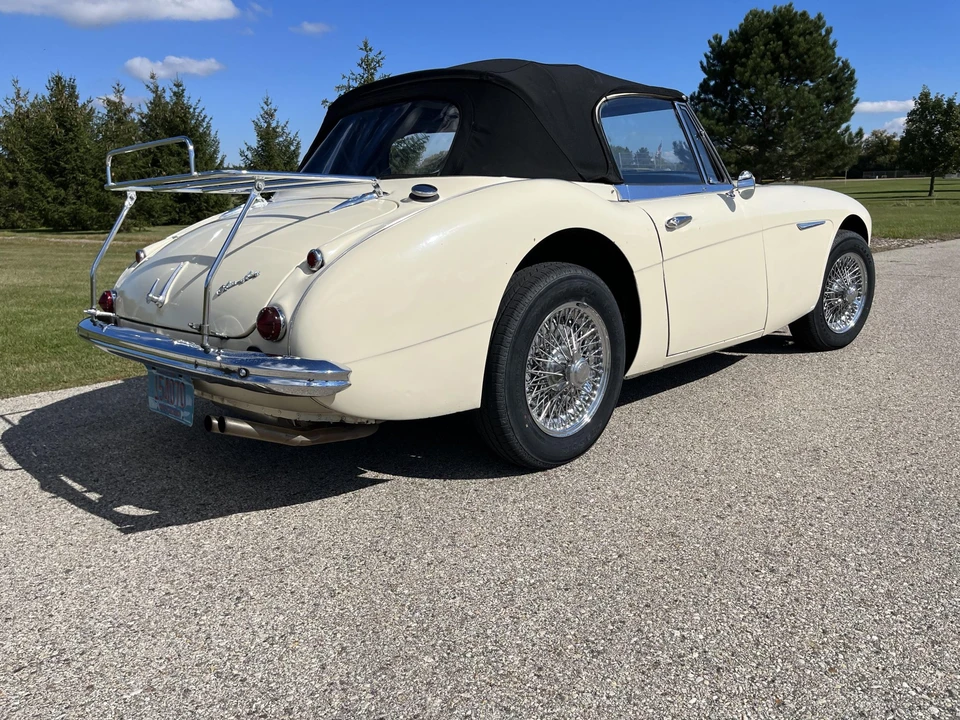 1965 Austin-Healey 3000 Mark III - Image 13 of 31