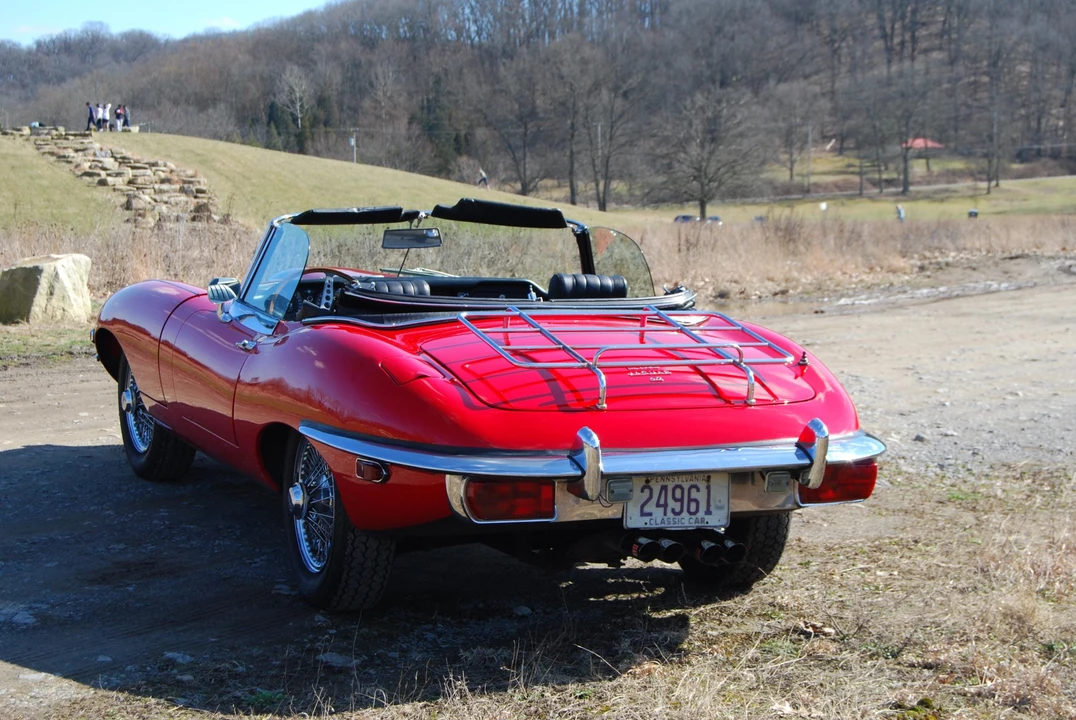 1969 Jaguar E-Type Series 2 - Image 16 of 31
