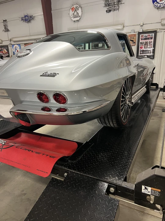 1967 Chevrolet Corvette C2 - Image 18 of 31
