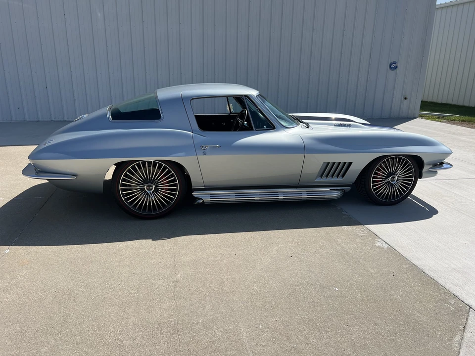 1967 Chevrolet Corvette C2 - Image 6 of 31