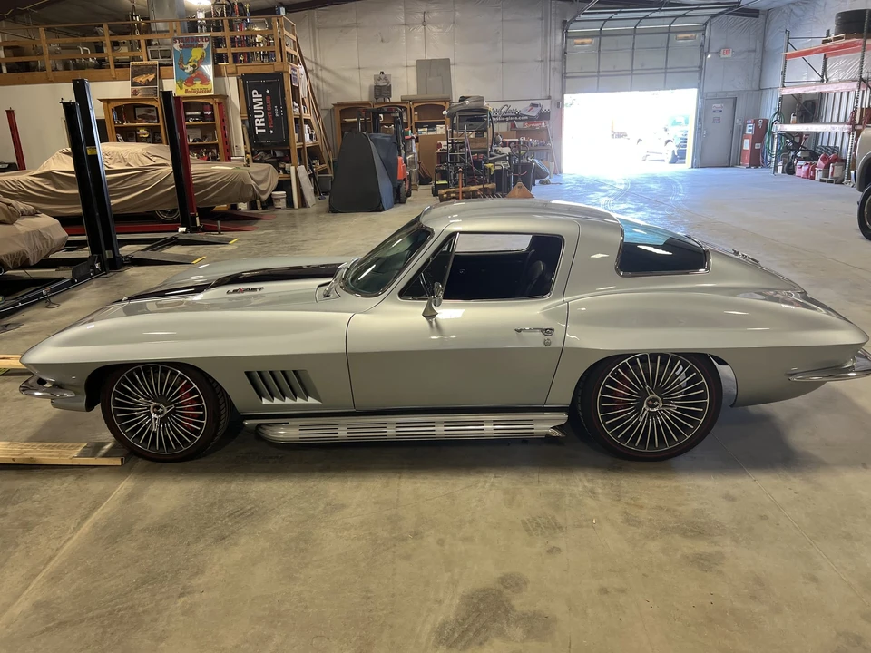 1967 Chevrolet Corvette C2 - Image 12 of 31