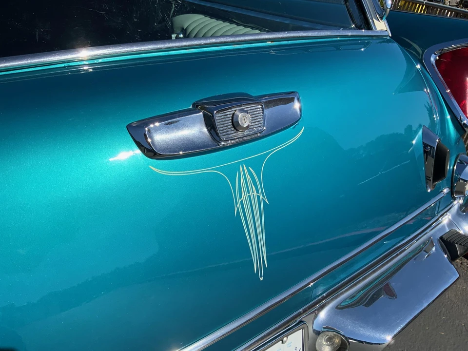 1961 Chrysler Newport - Image 16 of 31