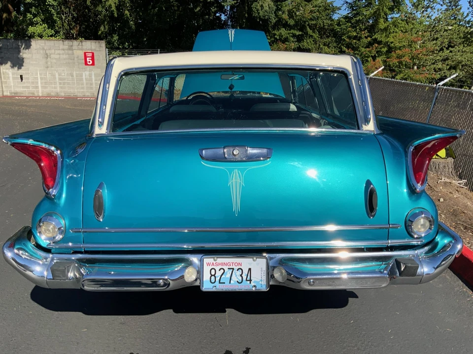 1961 Chrysler Newport - Image 18 of 31