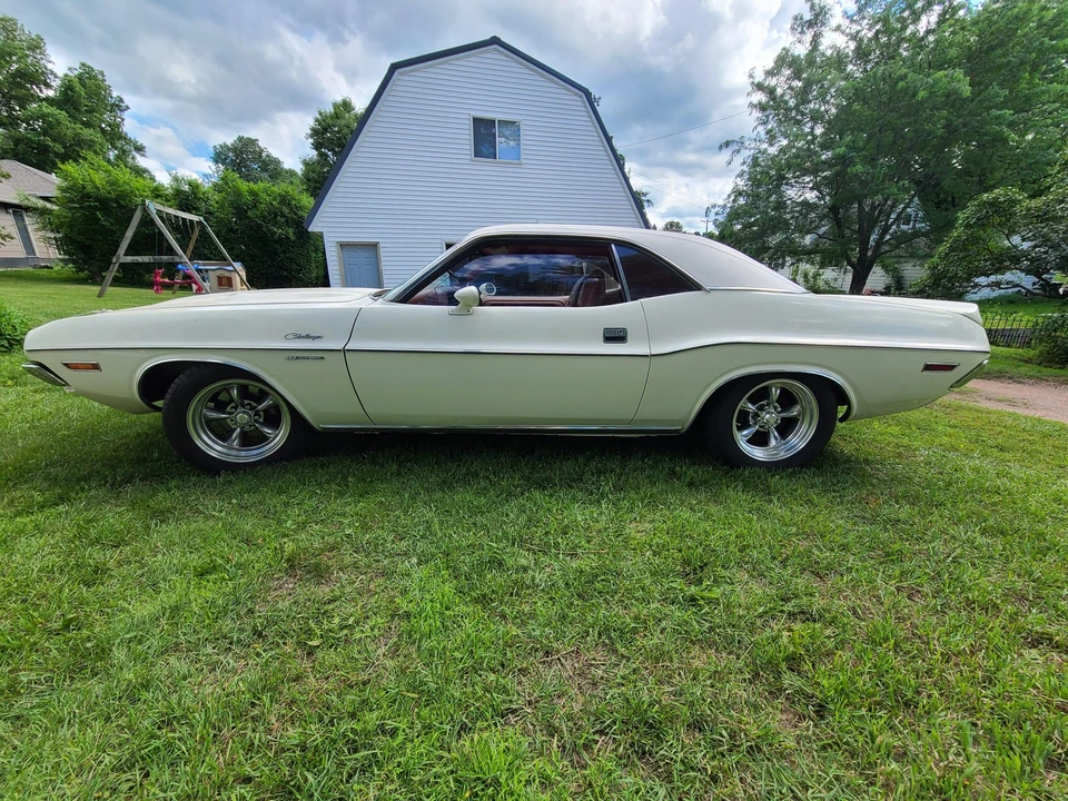 1970 Dodge Challenger 1st Gen - Image 16 of 31