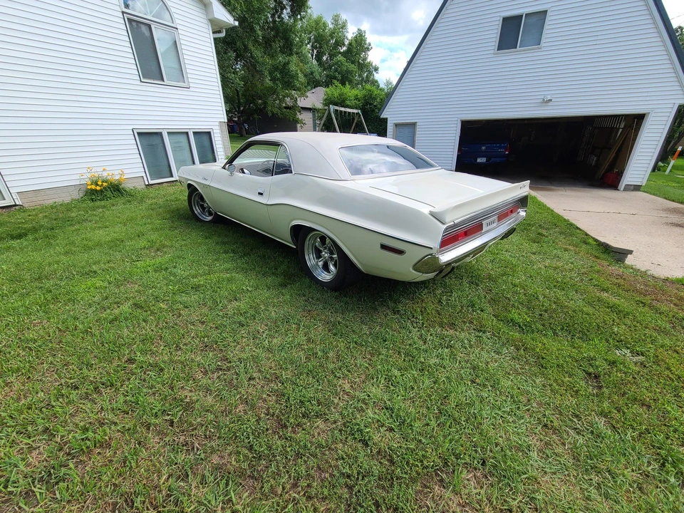 1970 Dodge Challenger 1st Gen - Image 14 of 31