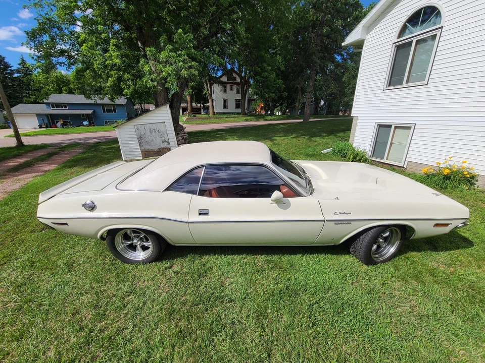 1970 Dodge Challenger 1st Gen - Image 8 of 31