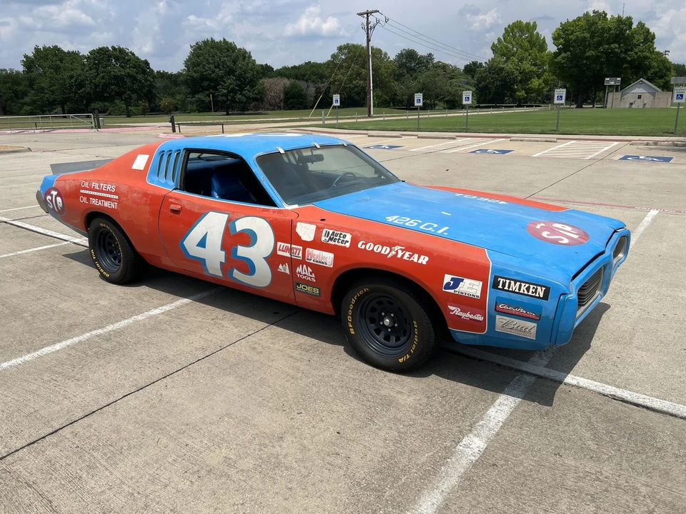 1973 Dodge Charger 3rd Gen - Image 2 of 31