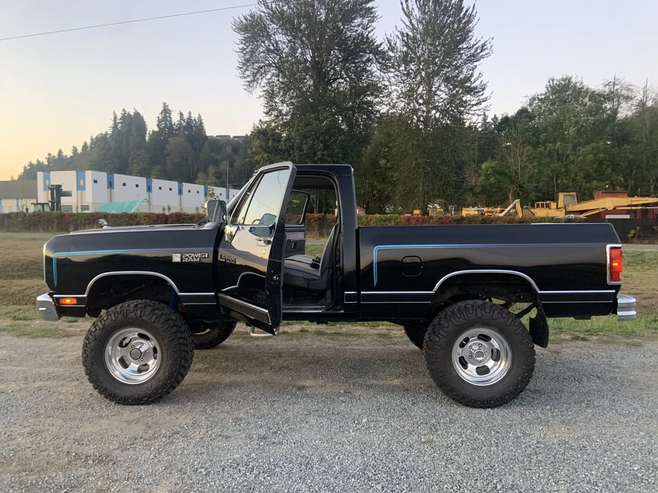 1990 Dodge Ram 1st Gen - Image 25 of 31