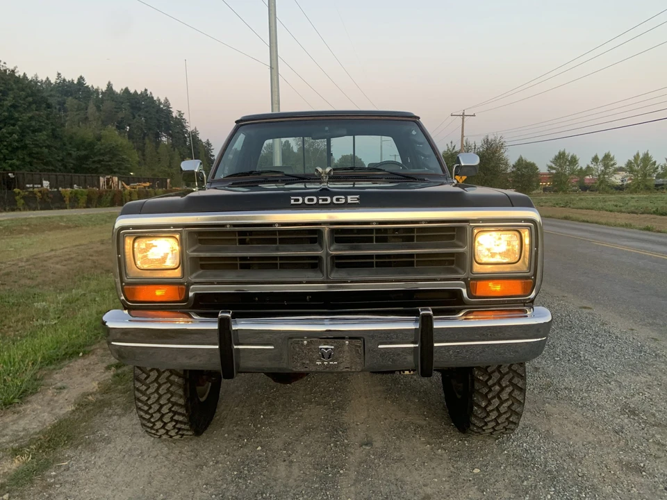 1990 Dodge Ram 1st Gen - Image 23 of 31