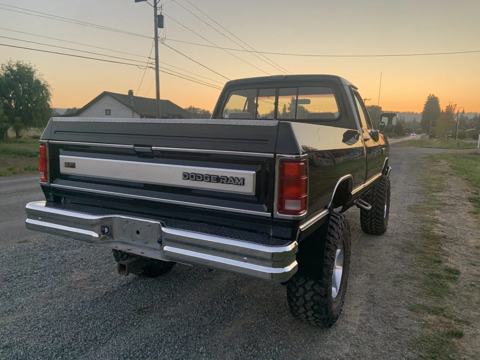 1990 Dodge Ram 1st Gen - Image 13 of 31