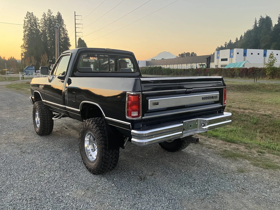 1990 Dodge Ram 1st Gen - Image 9 of 31