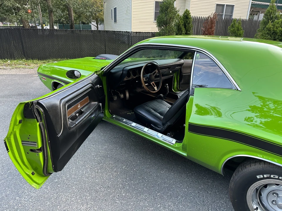 1970 Dodge Challenger R/T & T/A 1st Gen - Image 25 of 31