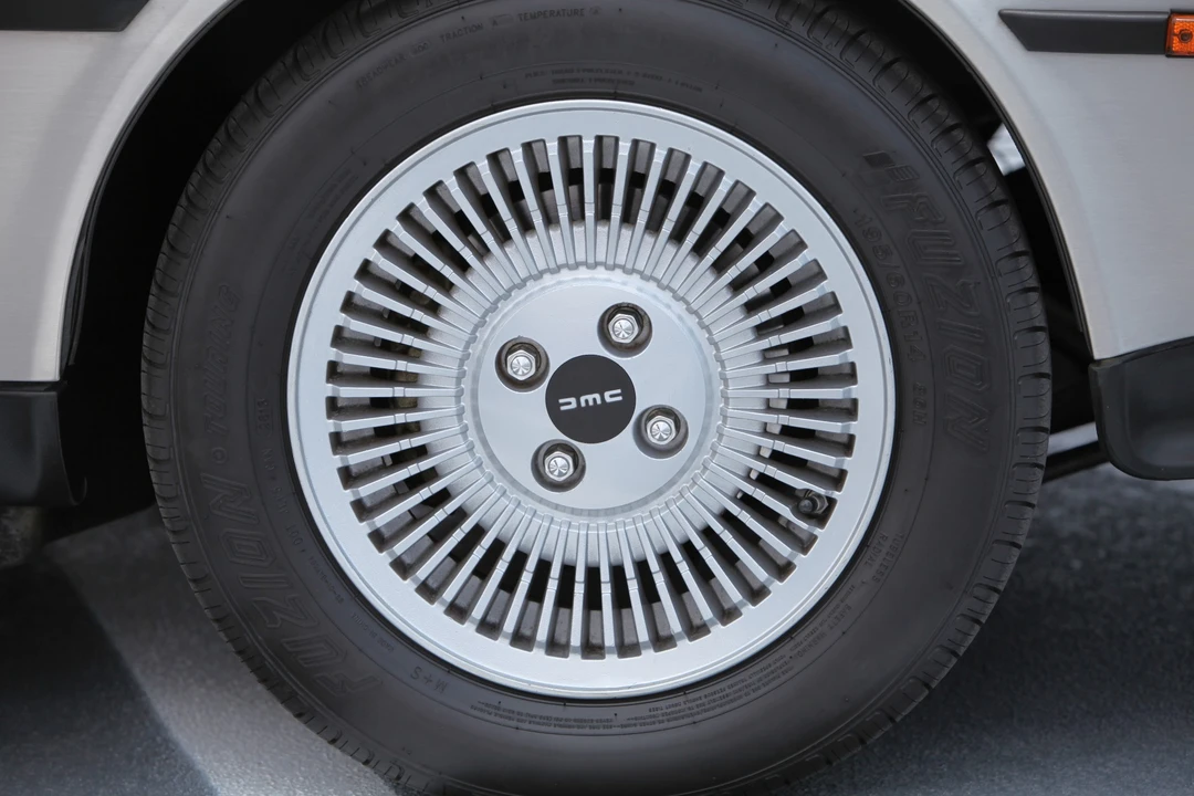 1983 DeLorean DMC-12 - Image 28 of 31