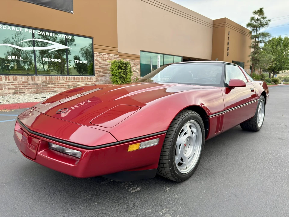 1990 Chevrolet Corvette C4 - Image 10 of 31