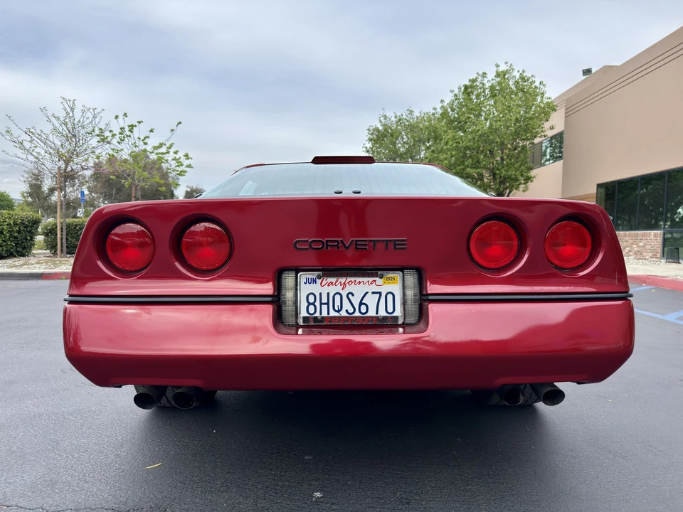 1990 Chevrolet Corvette C4 - Image 16 of 31