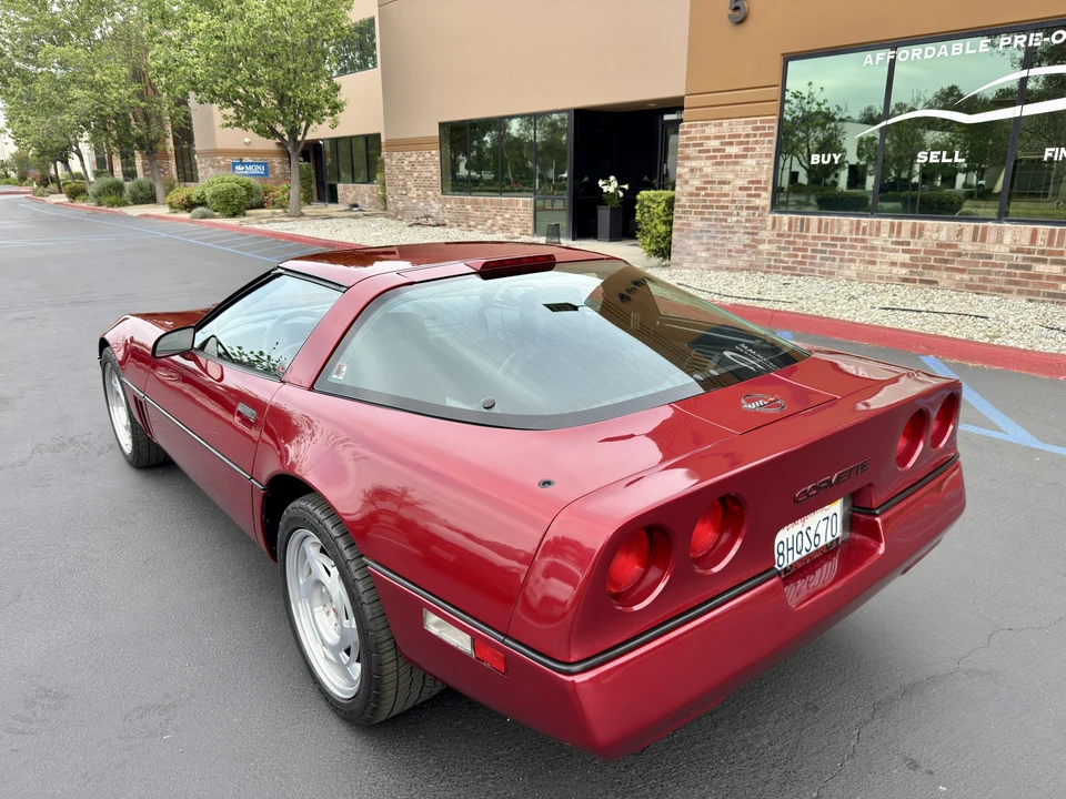1990 Chevrolet Corvette C4 - Image 12 of 31