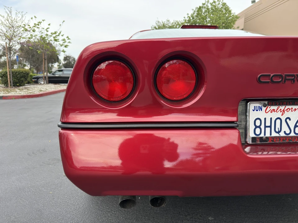 1990 Chevrolet Corvette C4 - Image 24 of 31