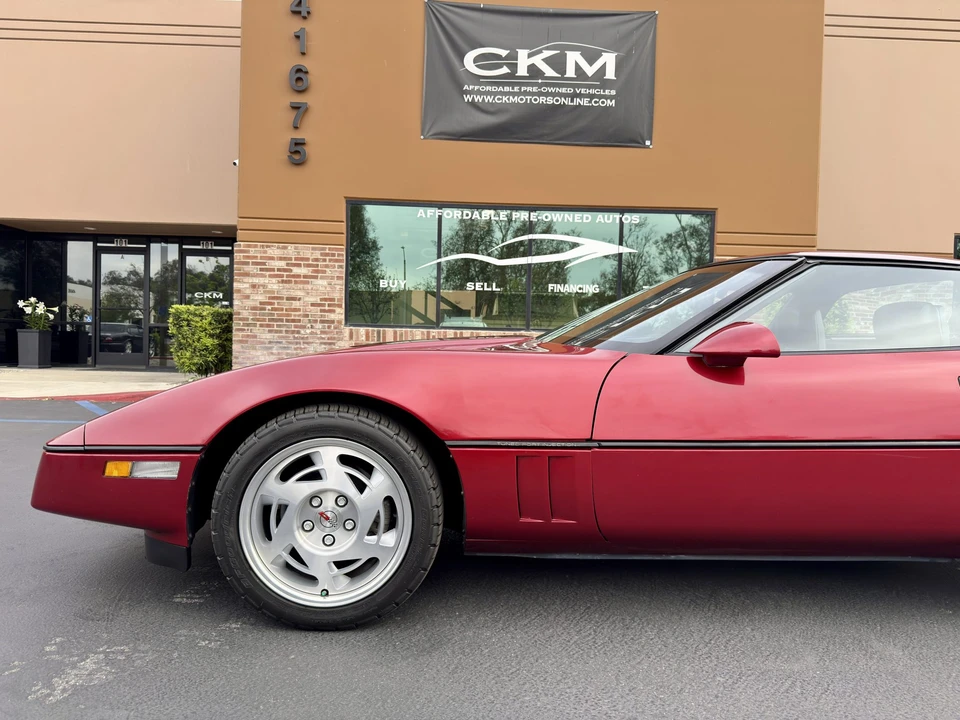1990 Chevrolet Corvette C4 - Image 20 of 31