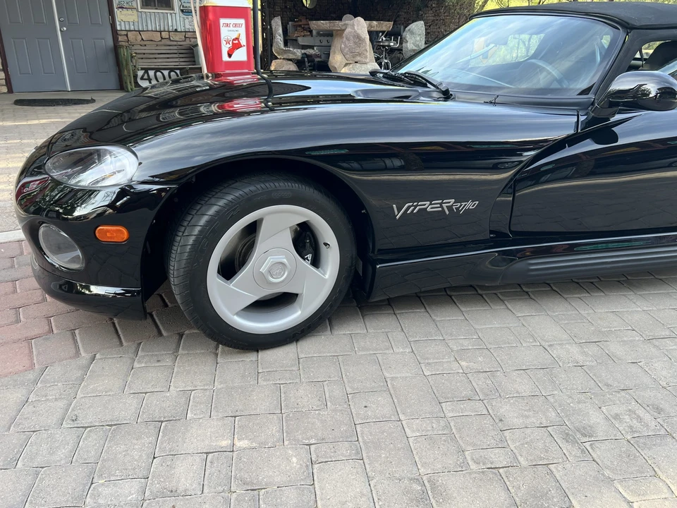 1993 Dodge Viper 1st Gen - Image 27 of 31