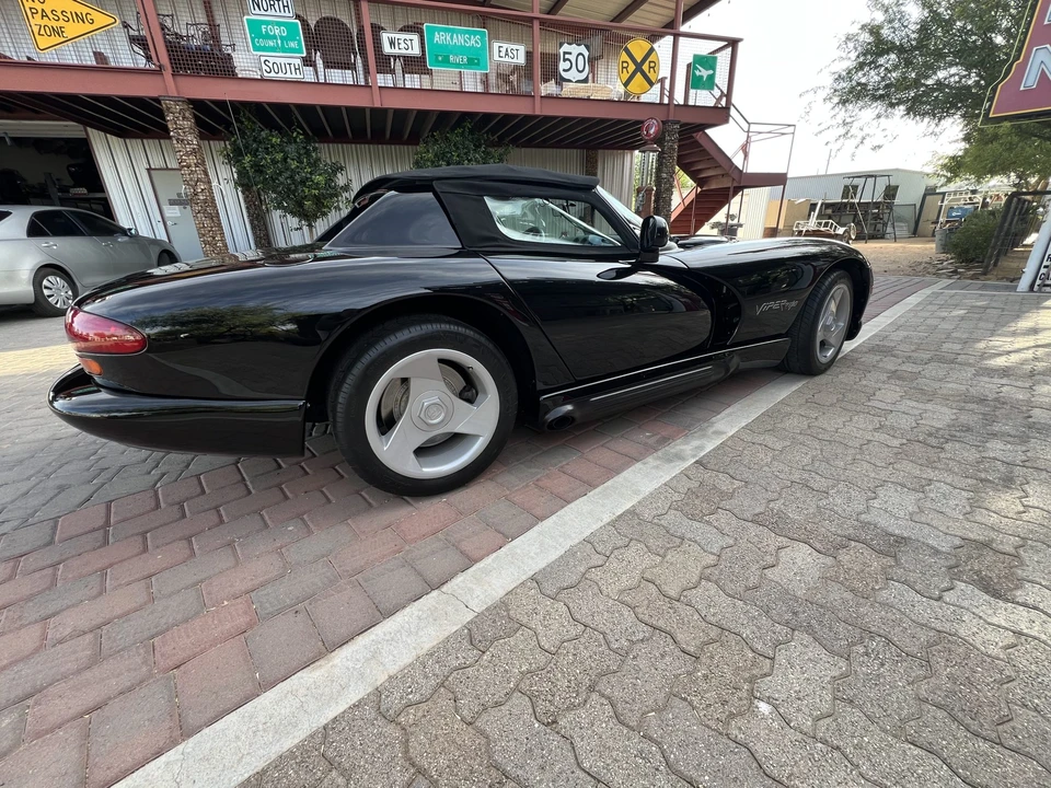 1993 Dodge Viper 1st Gen - Image 15 of 31