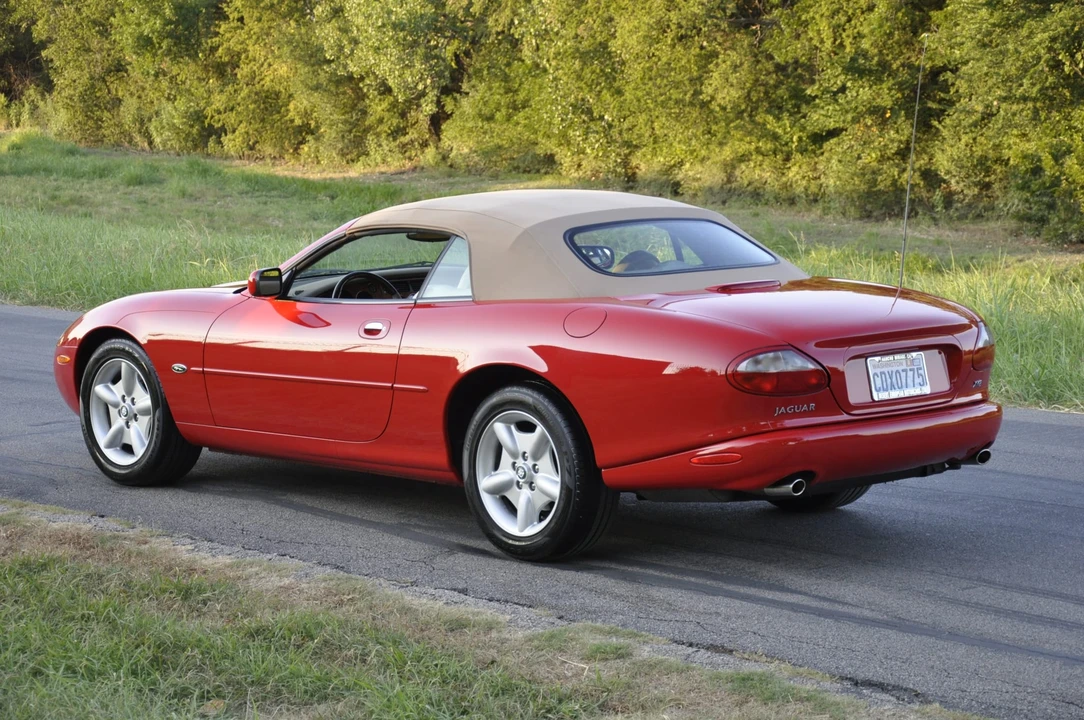 1999 Jaguar X100 XK8 - Image 24 of 31