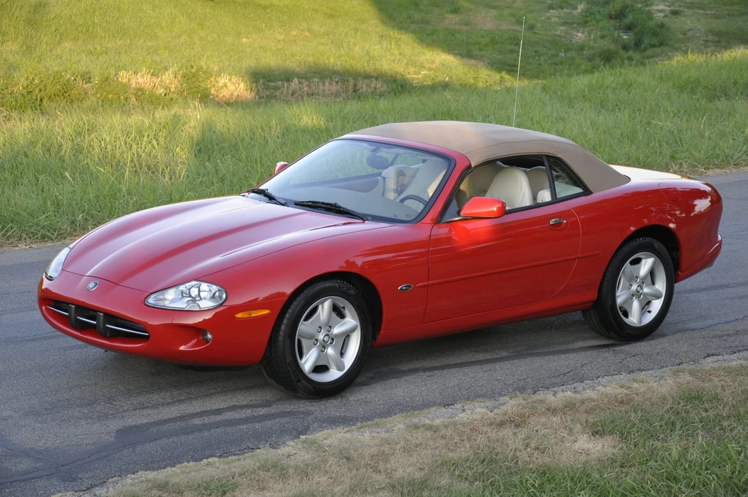 1999 Jaguar X100 XK8 - Image 18 of 31
