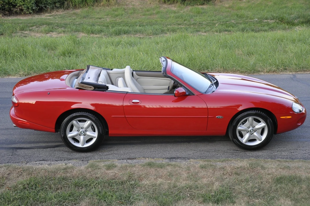 1999 Jaguar X100 XK8 - Image 10 of 31